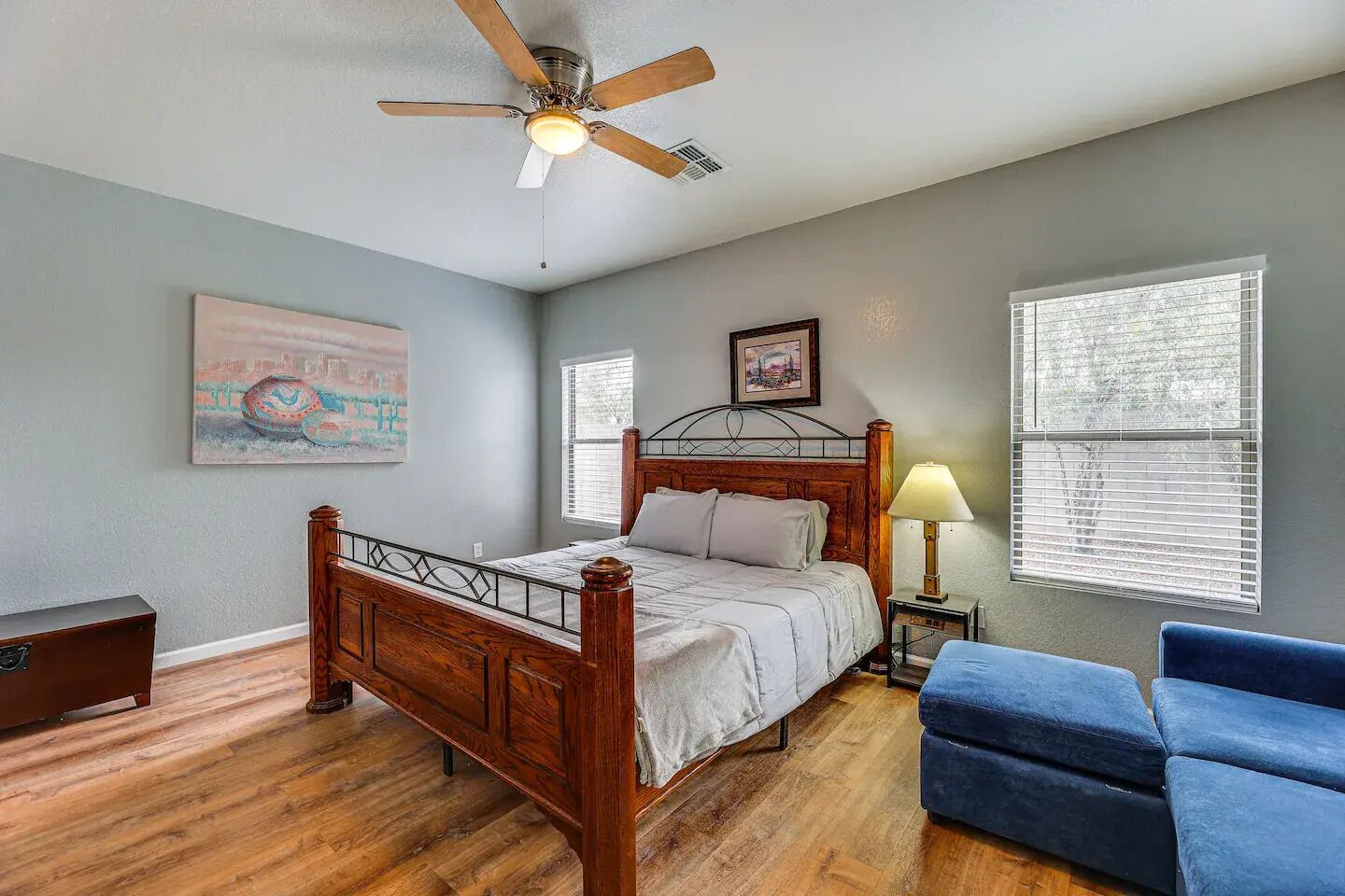 4 bedrooms, iron/ironing board, free WiFi, bed sheets