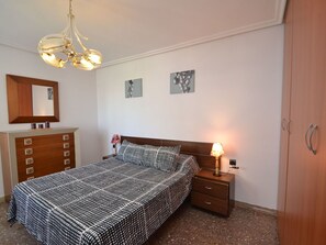 3 soverom, strykejern/-brett, reiseseng for barn og wi-fi (inkludert)