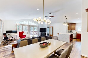 TV, fireplace - Modern, bright home with great deck - walk to Kings Beach, golf & town (Kings Beach)