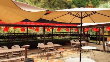 Quarto luxo, sacada, vista para o rio (Smart Room) | Terraço/pátio