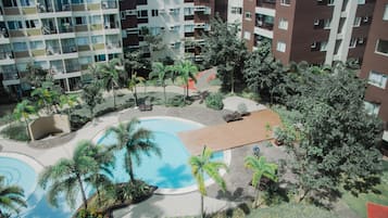 5 kolam renang outdoor