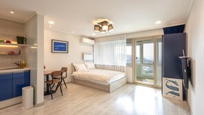 Basic Room, 1 Bedroom (baram) | 1 bedroom, free WiFi - Wonju Quirinale Pension (Wonju)