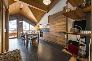 Fridge, oven, dishwasher, toaster