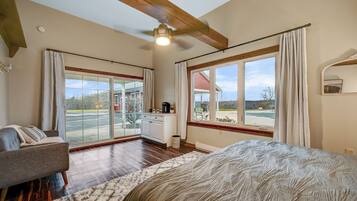 5 間睡房、書桌、可攜式嬰兒床、免費 Wi-Fi