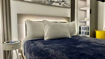 1 bedroom, desk, iron/ironing board, free WiFi