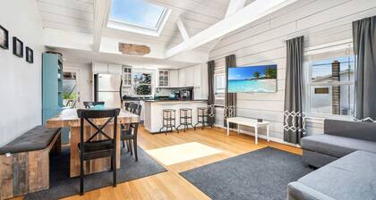 Plum Puddin | Pet-Friendly | Screened Porch | Deck