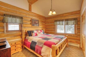 3 bedrooms, free WiFi, bed sheets