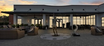 2BR Condo Steps from Mouratoglou Academy | Tennis, Pickleball & Padel | Extended Stays Welcome