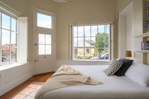 3 quartos, ferros/tábuas de passar roupa, Wi-Fi de cortesia