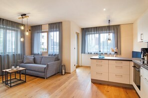 TV - Apartment 'Krähbach' with Private Terrace and Wi-Fi (Herbertingen)