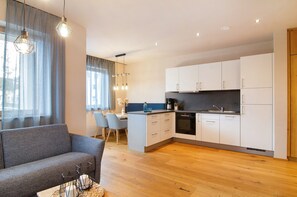 TV - Apartment 'Krähbach' with Private Terrace and Wi-Fi (Herbertingen)