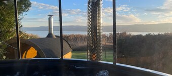 Premium Apartment 'Seeluft Directly on the Water' with Lake View, Private Terrace & Wi-Fi