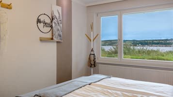 1 habitación, tabla de planchar con plancha, wifi gratis y ropa de cama