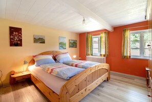3 Schlafzimmer, Bügeleisen/Bügelbrett, kostenloses WLAN, Bettwäsche