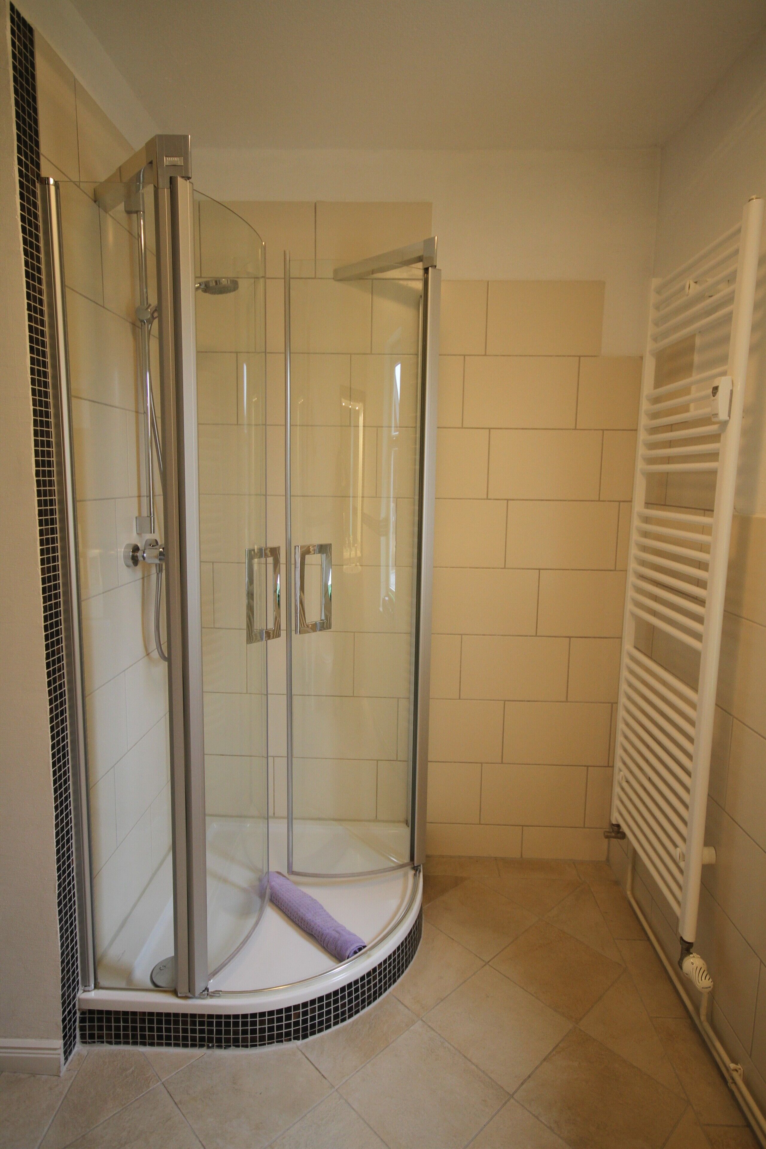 Douche, serviettes fournies