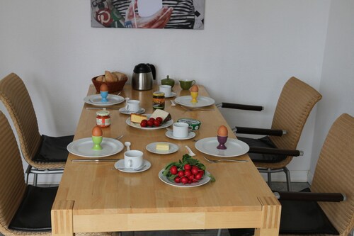 Villa 'Ferienwohnung Charlotte' with Shared Terrace, Shared Garden and Wi-Fi