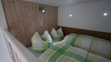 2 bedrooms, free WiFi, bed sheets