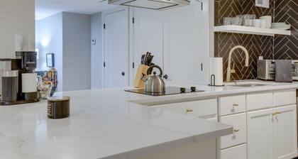 Modern Decatur Getaway ~ 8 Mi to Downtown Atlanta!