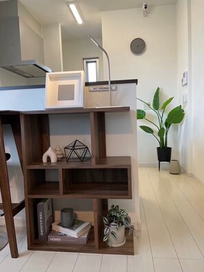 Maison | Repas dans la chambre