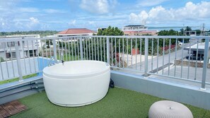 Maison | Baignoire à remous privée