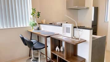 House | In-room dining
