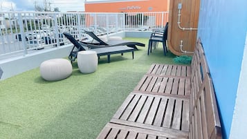 House | Terrace/patio