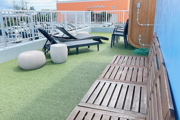 House | Terrace/patio