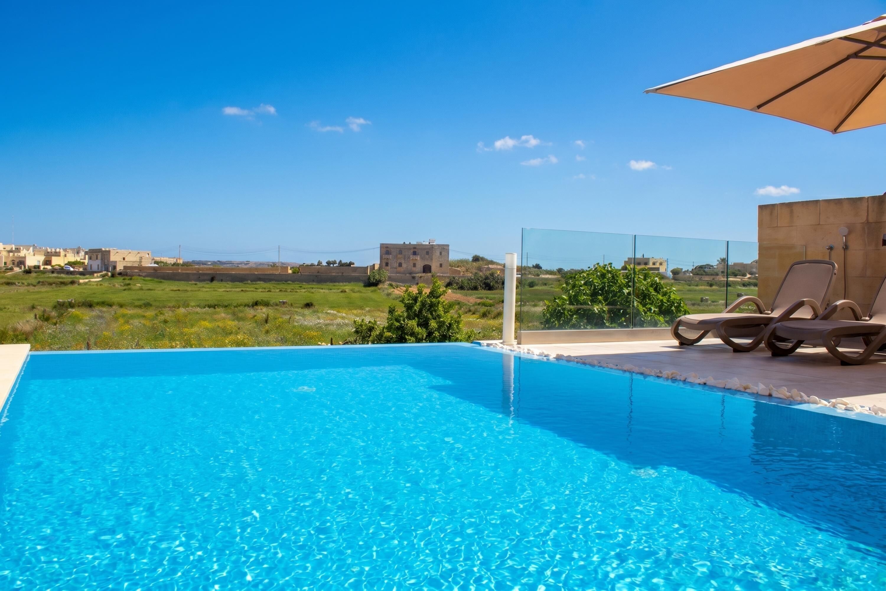 Nhà liên kế dành cho gia đình, nhiều phòng ngủ (Kenn Gozitan villa and pool) | Hồ bơi | Hồ bơi ngoài trời 