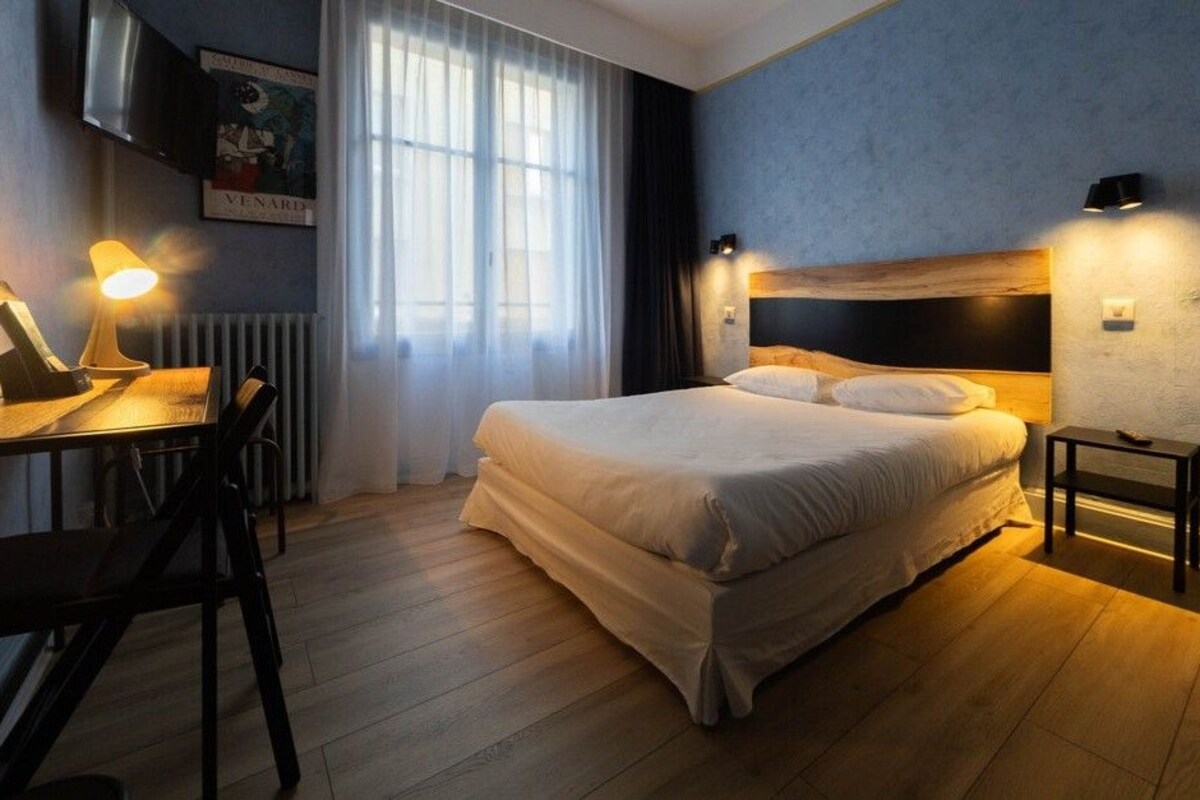 Standard Room | WiFi (free), individually decorated, individually furnished, bed sheets