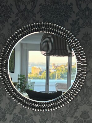 Attico Luxury, 2 camere da letto, balcone, vista mare (The Penthouse) | Biancheria da letto di alta qualità, con stile personalizzato