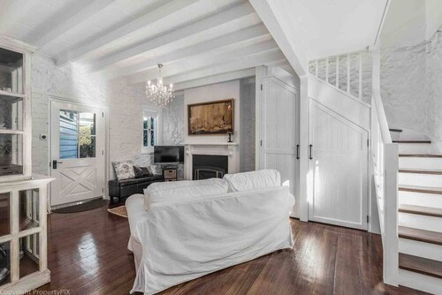 Warm, Inviting &amp; Luxurious The Barn