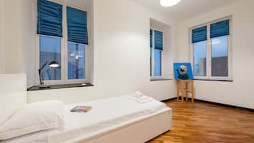 Apartemen Keluarga, 2 kamar tidur, microwave (Charming Apartment Next To Genoa's) | 2 kamar tidur, Wi-Fi gratis, dan seprai linen