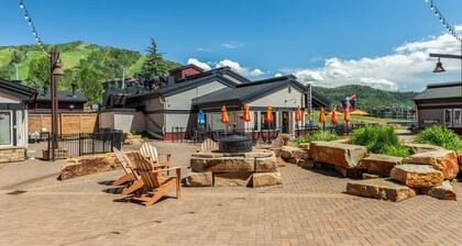 Air Conditioning! Epic Views-Heated Pool-HotTub-Gym-Steps to Bus-Grill-W/Din Unit-Garage-3 en Suites