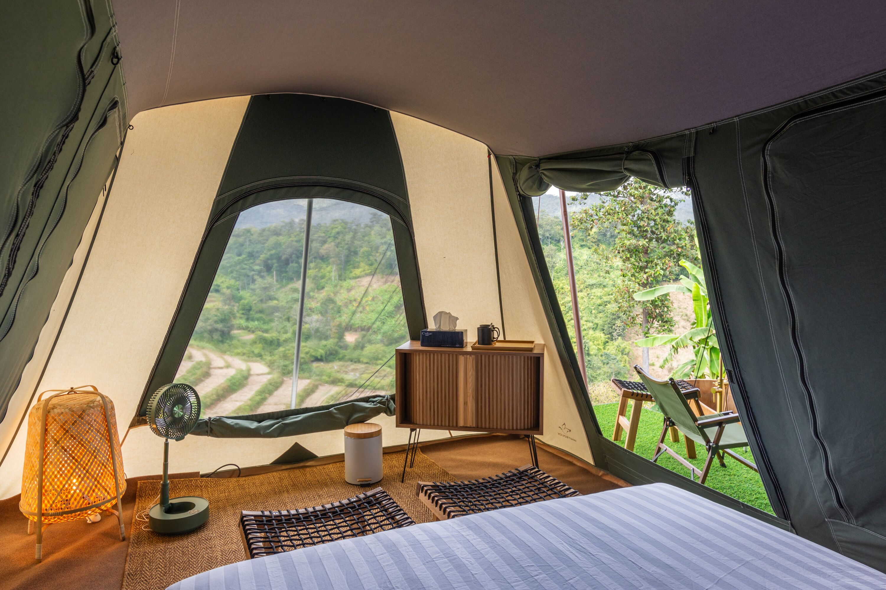 Tenda Deluks | Area keluarga