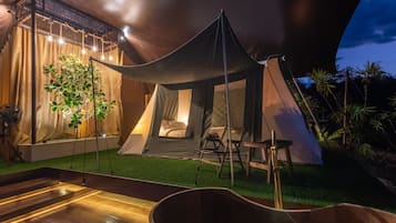 Deluxe Tent | Terrace/patio