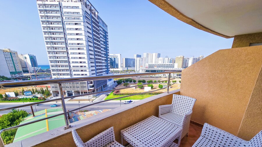 Luxury & View - close to the sea & TGV
