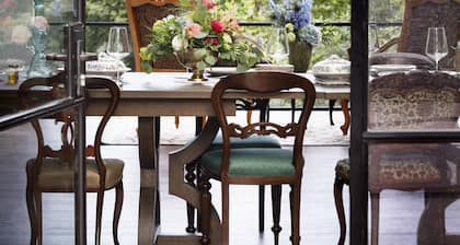 15th Century Castle & Luxury Manor House steeped in history & grandeur.