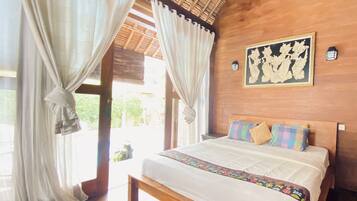 Quarto casal luxo, vista para a piscina | Roupa de cama