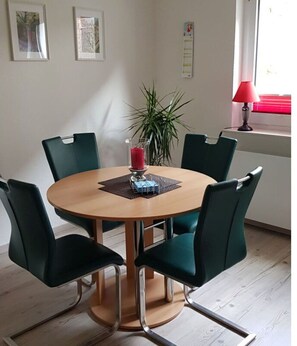 تناول الطعام