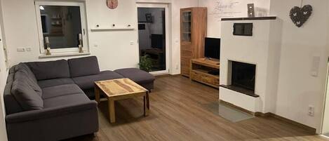 تلفزيون ذكي، مشغل دي في دي