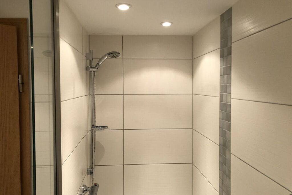 Een douche, een haardroger
