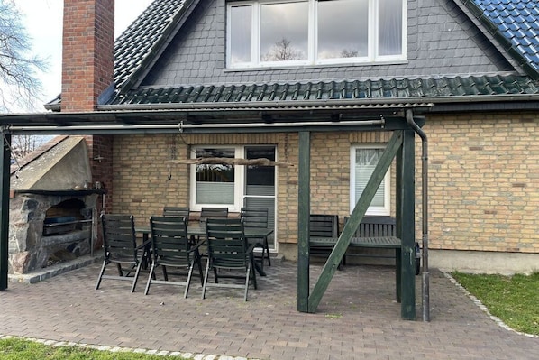 Ulkoruokailutilat