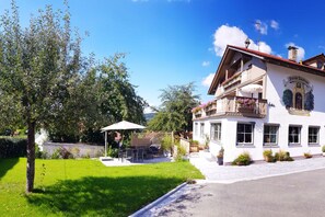 Esterni