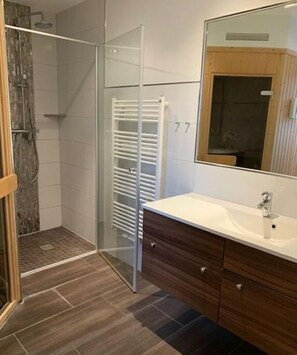 Dusche, Haartrockner
