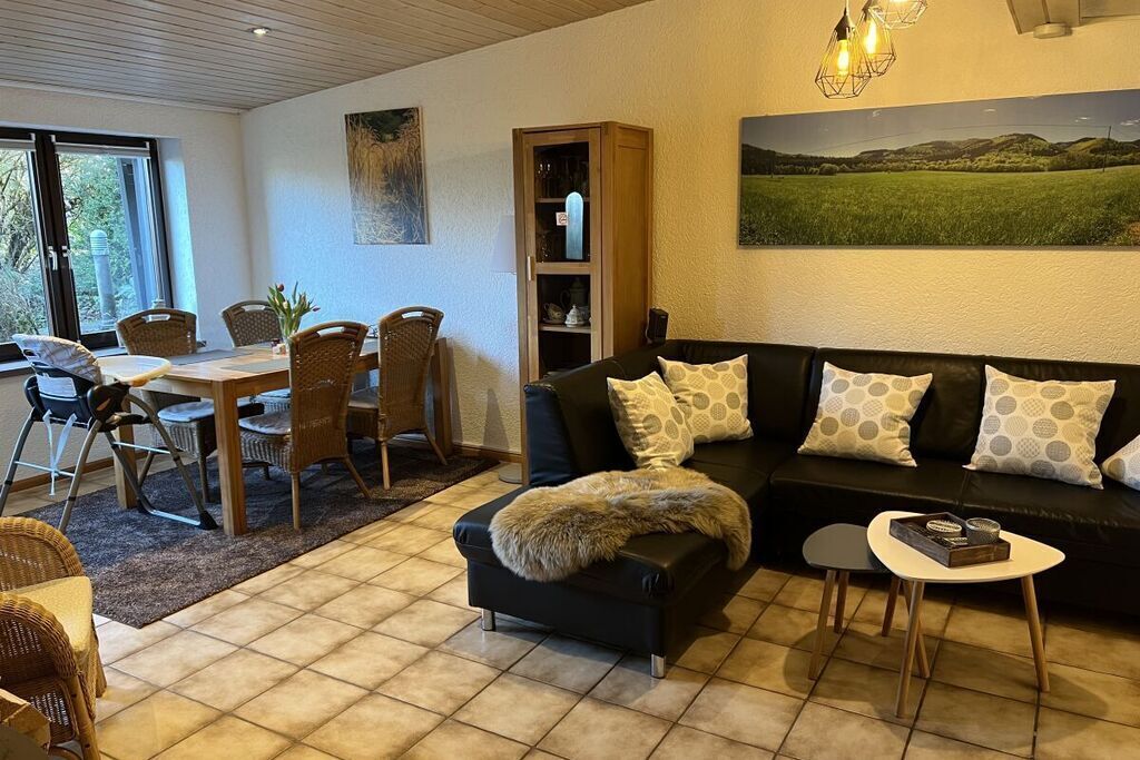 Smart-TV, Kamin, Videospiele, DVD-Player