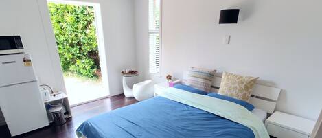 1 bedroom, WiFi, bed sheets