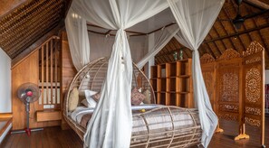 4 bedrooms, in-room safe, iron/ironing board, travel crib