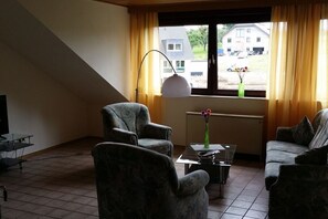 Fernseher, Kamin