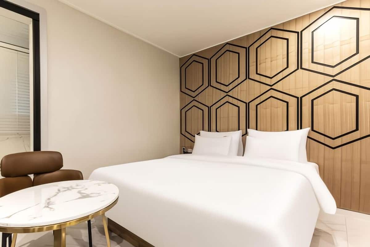 Standard Room | 1 bedroom, desk, free WiFi