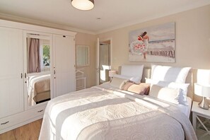 2 多间卧室、熨斗/熨衣板、免费 WiFi、床单